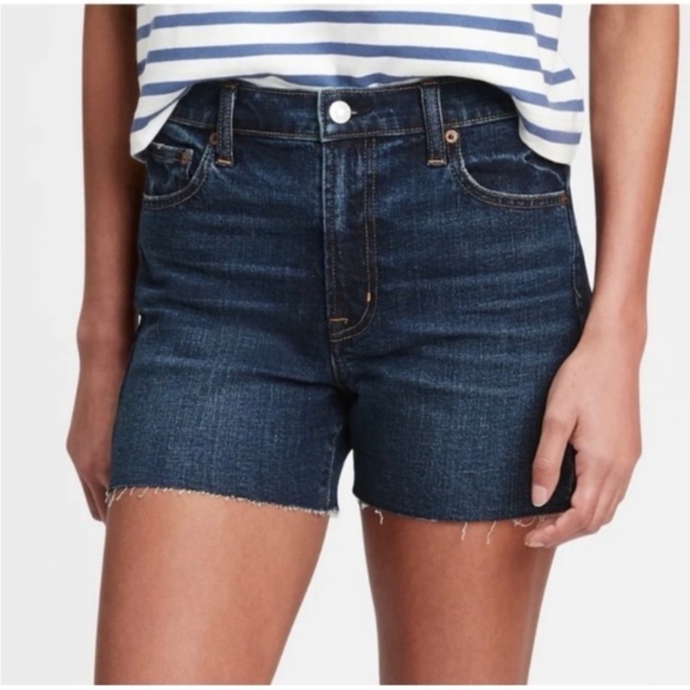 NWT GAP Cheeky High Rise Denim Cutoff Shorts size 27 in Dark Wash